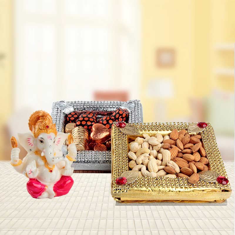 Send Diwali Gifts to Madar