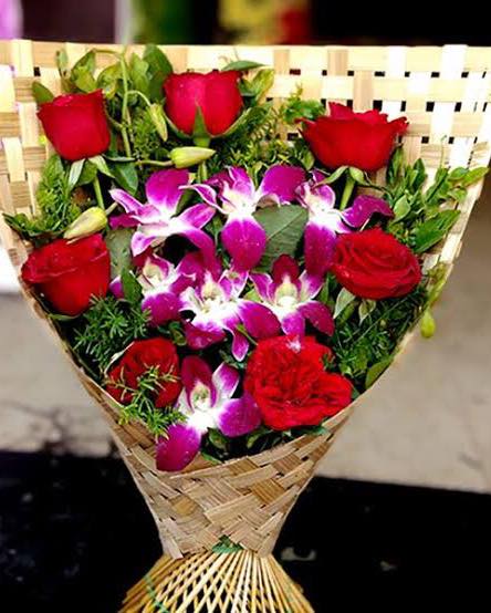 Special Mixed Flowers Bouquet ( Send Flowers India )