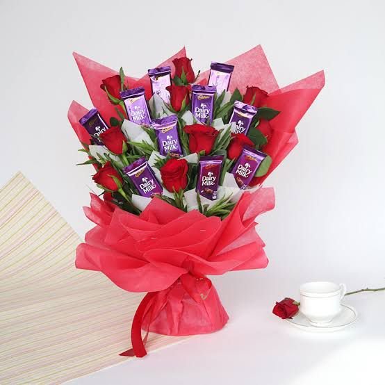 Chocolate Roses Bouquet ( Flower And Chocolate Delivery In Chandigarh )